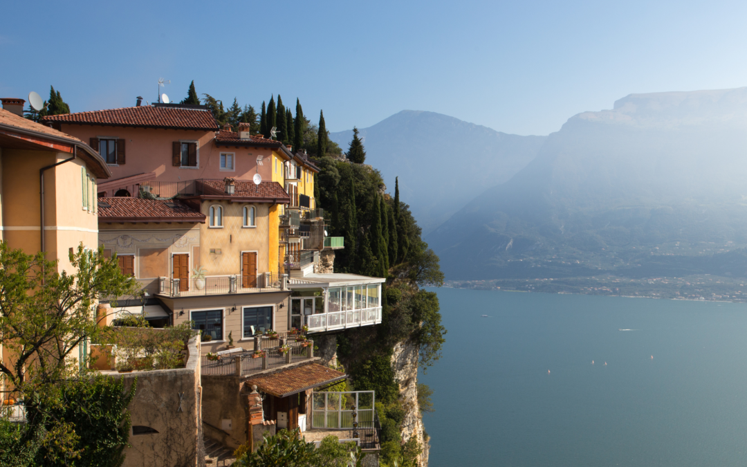 Terrazza del Brivido sul Lago di Garda: sospesi a 350 metri